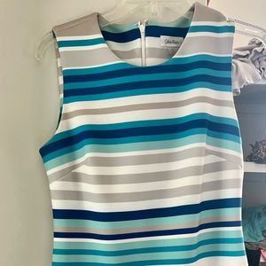 Beautiful sheath Calvin Klein size 8 dress in blue and white.
